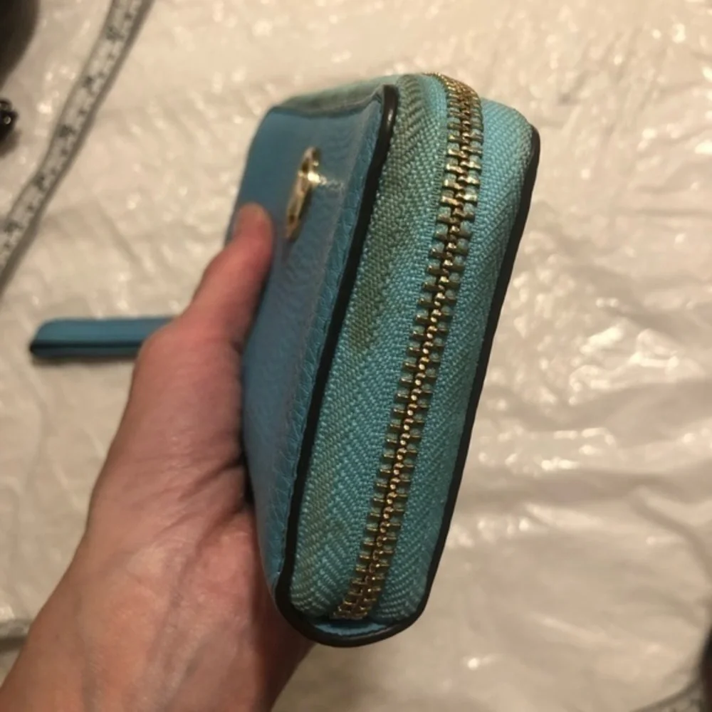 Michael kors blue leather clutch wristlet wallet bag
